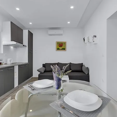 Sunny Garden Ana Apartamento Makarska