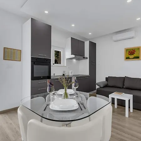 Apartamento Sunny Garden Ana *