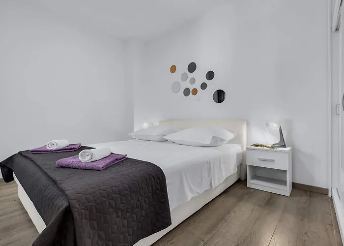 Sunny Garden Ana Makarska