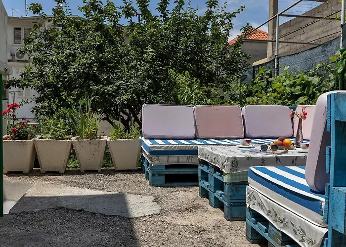 Sunny Garden Ana Makarska