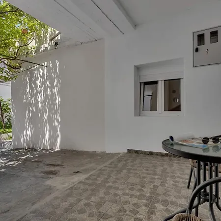 Apartman Sunny Garden Ana